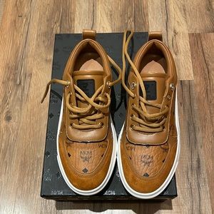 MCM Cognac sneakers